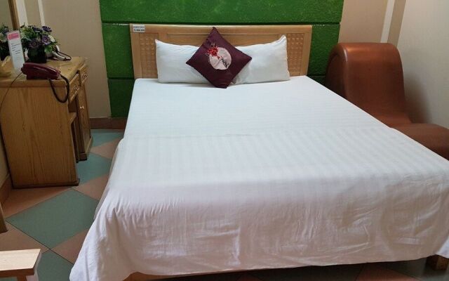 Spot On 925 Phuong Mai Hotel