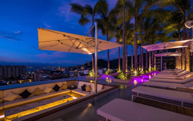 Pier 57 Zona Romantica Puerto Vallarta