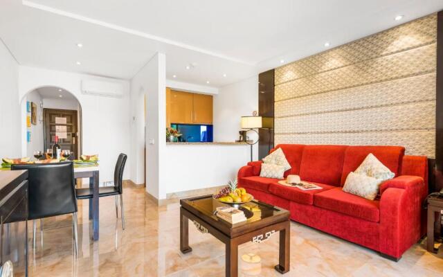 241 Royal Park Albatros con TERRAZA