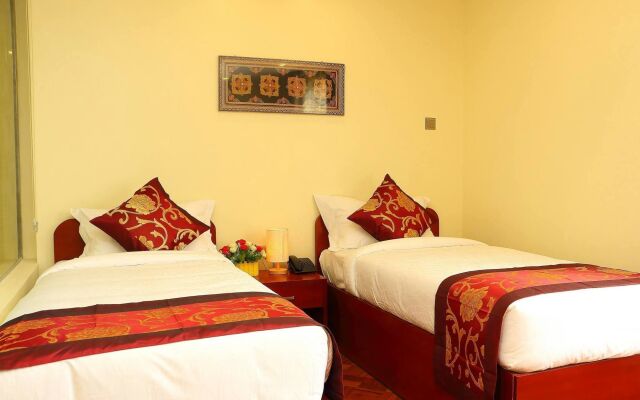 Diamonds Inn