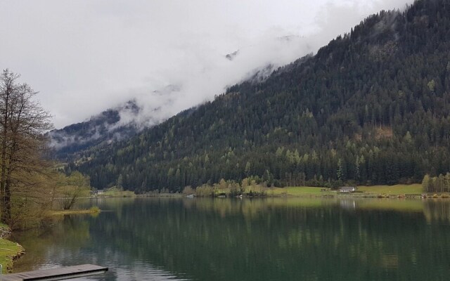 Apartment in Dorfzentrum Near Lake