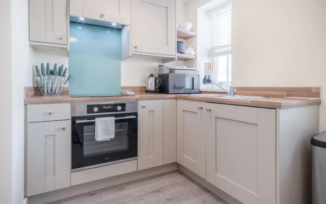 Myrtle - 1 Bedroom Apartment - Saundersfoot