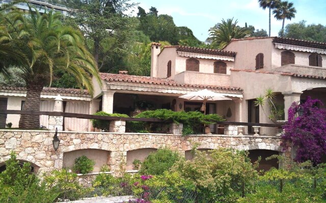 Villa Loucisa