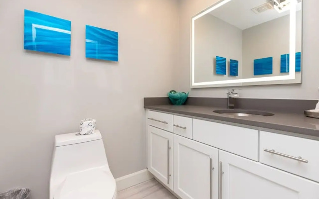 Phoenix Ix 608 3 Bedroom Condo