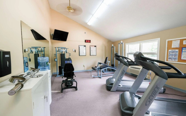 Fireside Inn & Suites Gilford