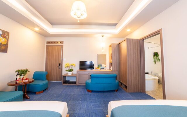 Rum Vang II Hotel