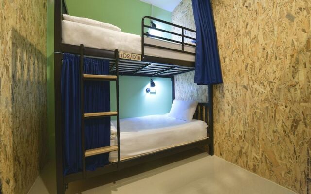 OYO 526 Baan Wararin Hostel