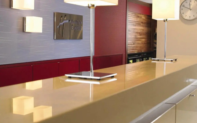 Holiday Inn Express Chengdu Wenjiang Hotspring by IHG