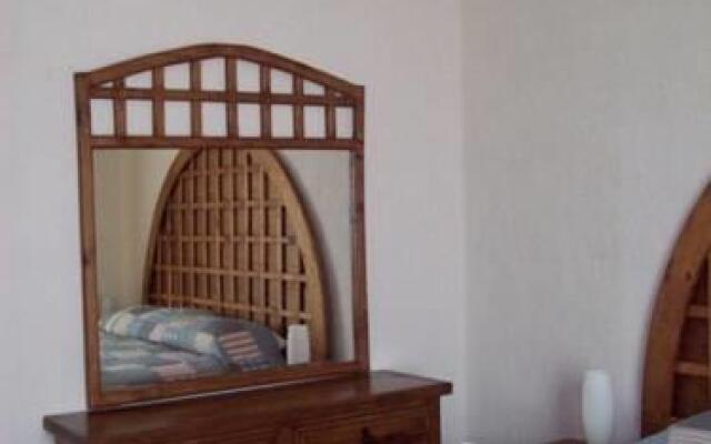 Rinconada Del Mar Condominium