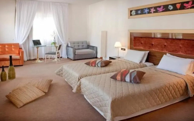 Dovitel Boutique Hotel