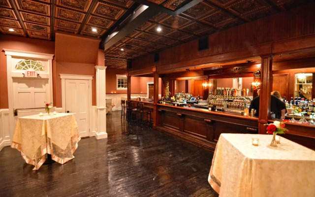 Avon Inn