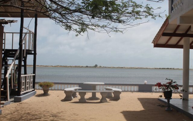 Dinuda Resort