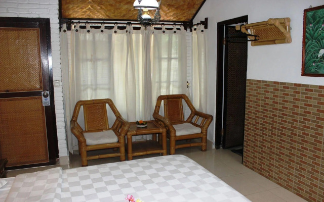 Anom Beach Hotel