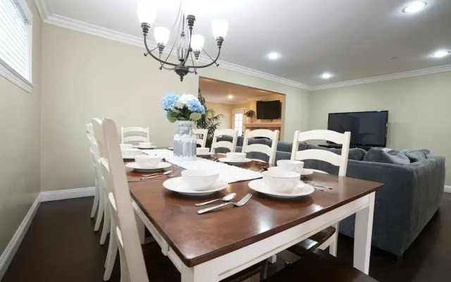 Dazzling 5 Bedroom Pool Home 1/4 Mile To Disney