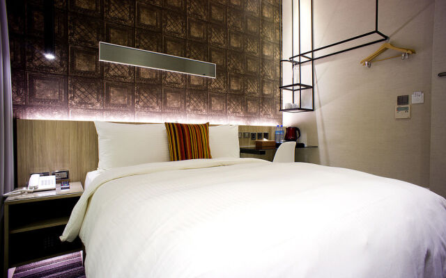Urban Chic Inn