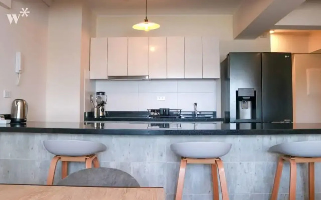 w Outstanding 2BR Duplex With AC in San Isidro