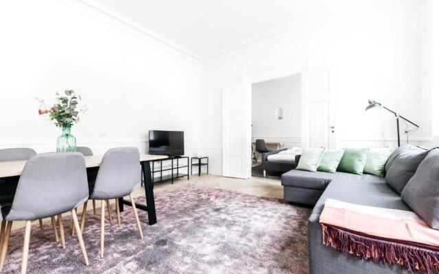 Lavish 4BR Flat in the Heart of CPH by The Canals