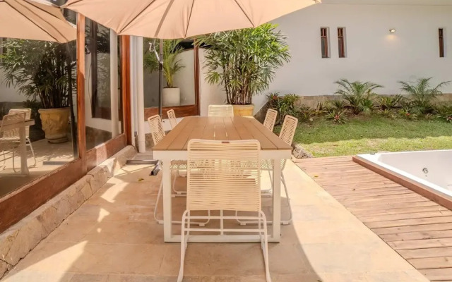 w Incredible 5BR House w Jacuzzi in El Poblado