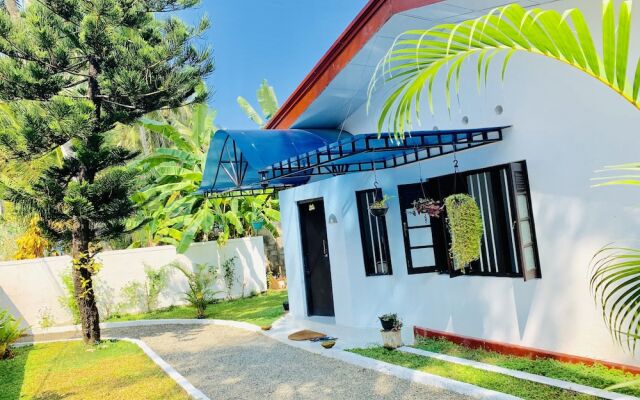 MICHS Beach Villa - Maggona