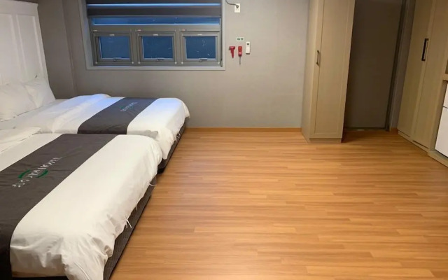 Moonkang S Spa Hotel