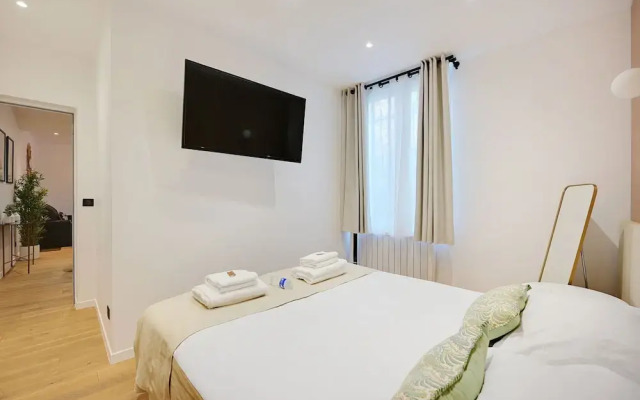 Private Terrace Apartment -1bdr/ 6p-sacra-ca\"ur