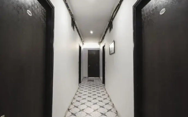 OYO 46735 Hotel Royal Dreams