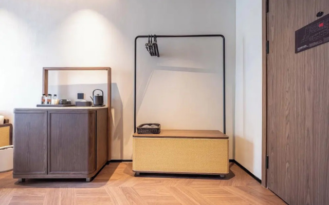 Yi Nian Fangcun Hotel