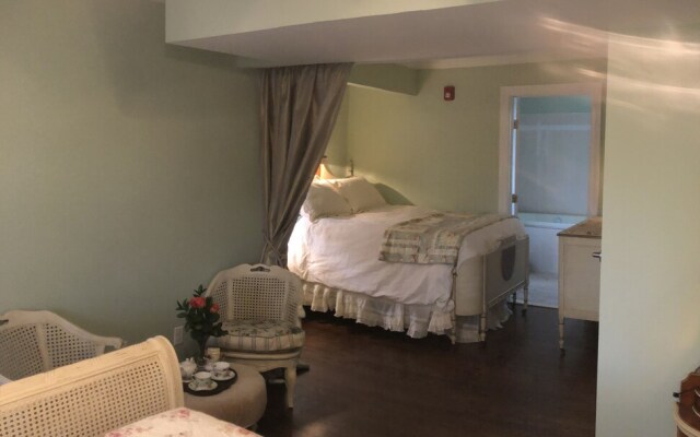 The Carriage House B&B