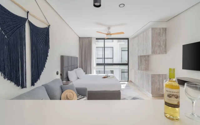 Practical and Cozy AZ Studio! Close to Everything!
