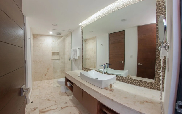 Anah Downtown DT 303