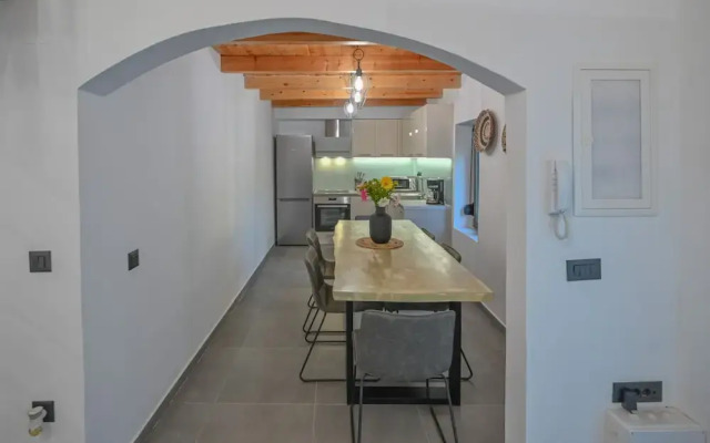 Villa Garifalia with Sauna & Hydromassage