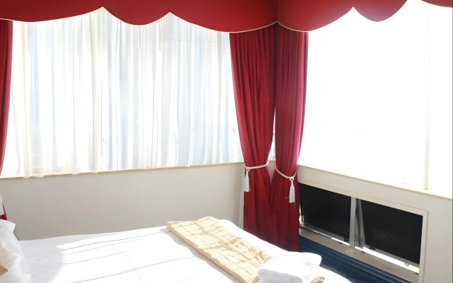 Shepherds Arms Hotel