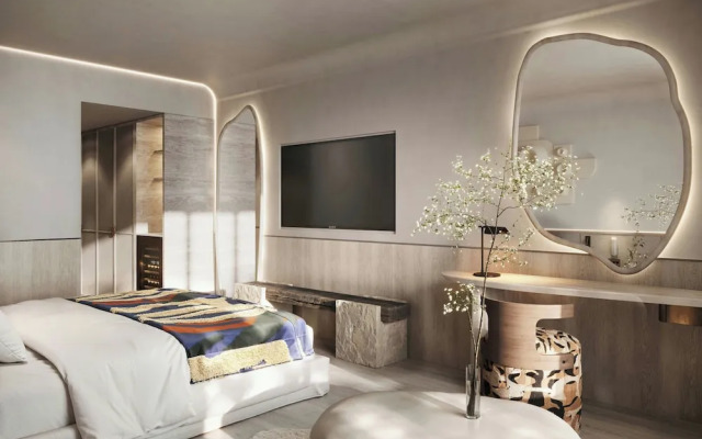 Morea House, Autograph Collection