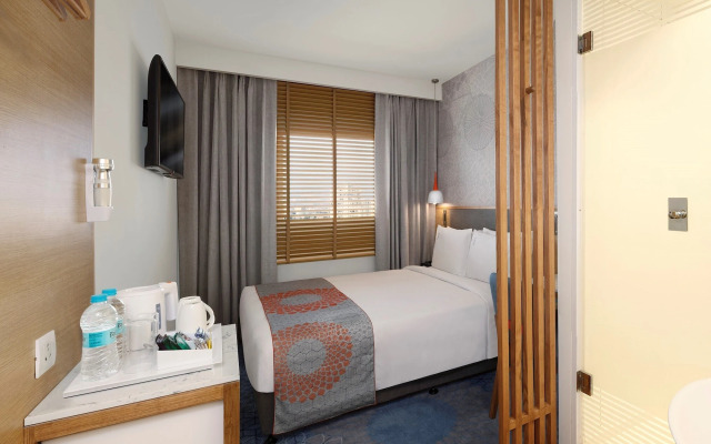 Holiday Inn Express Gurugram Sector 50 by IHG