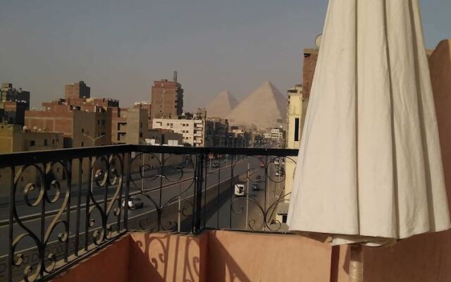 Pyramids Road Guest House