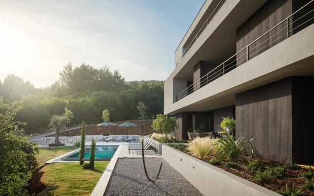 Oltremare Premium suite apartment w/pool in Rabac
