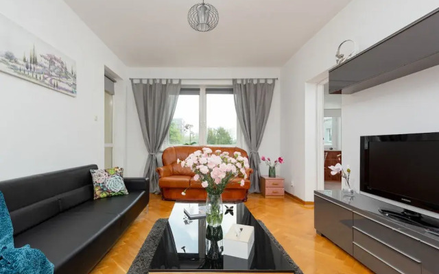 Krypska Apartment Warsaw by Renters