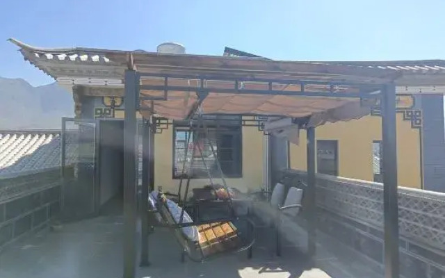 Shaxi Yishui Yifang Homestay