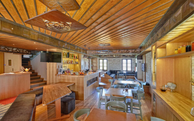 Dilofo Hotel Luxury Suites