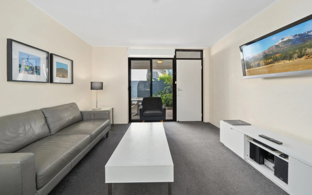 Manuka Park Apartments
