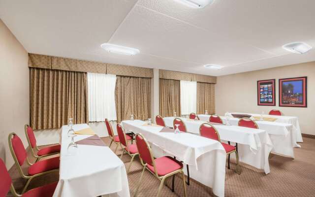 Ramada by Wyndham Watertown/Thousand Islands NY