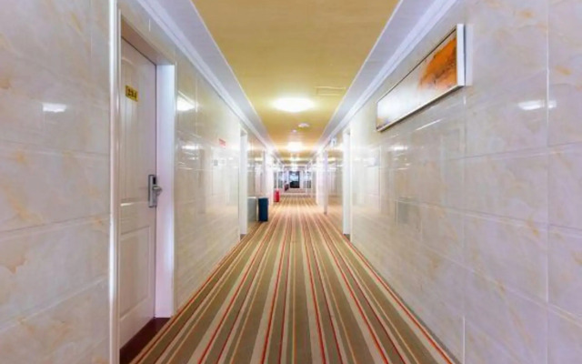 Heyi Express Hotel (Zhuhai Weichuangli Industrial Park)