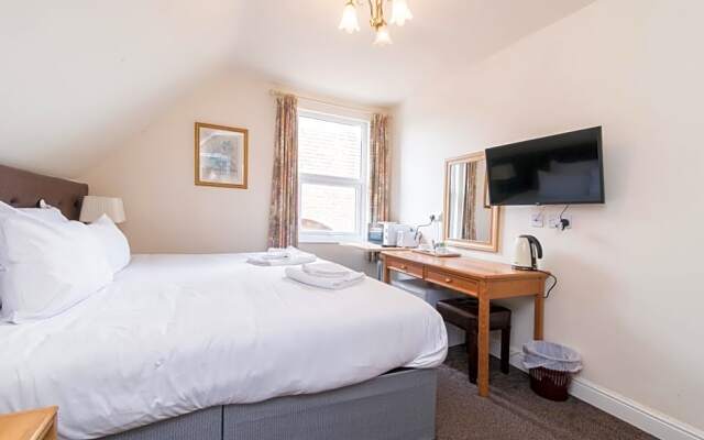 The Linden Leaf Rooms - Classy Studios