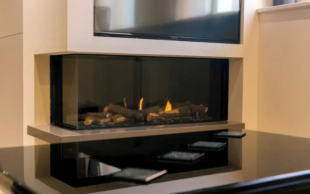 Ultra Modern 1-bedroom Apartment in Soho