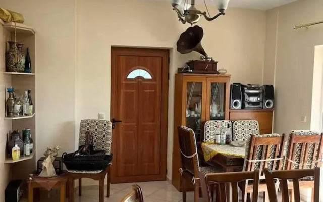 Beautiful & Cosy 5-bedroom Villa - Peloponnese