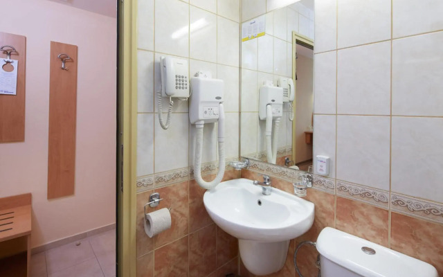 Diamond Hotel