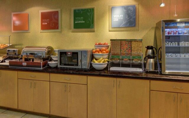 Comfort Suites Lindale - Tyler North