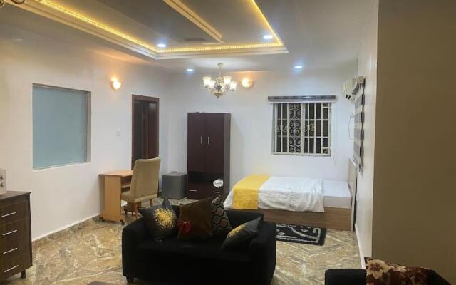 Glitters Homes Studio fully ensuite