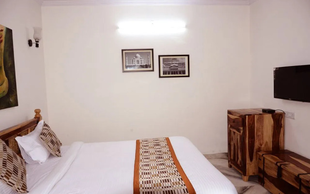 OYO 10963 Hotel Guman Auberge