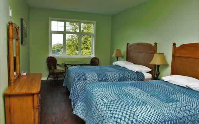 Telegraph Cove Resort